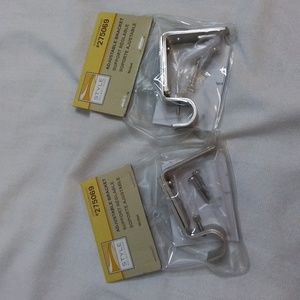 NWT Style Selections Adjustable Curtain Rod Brackets